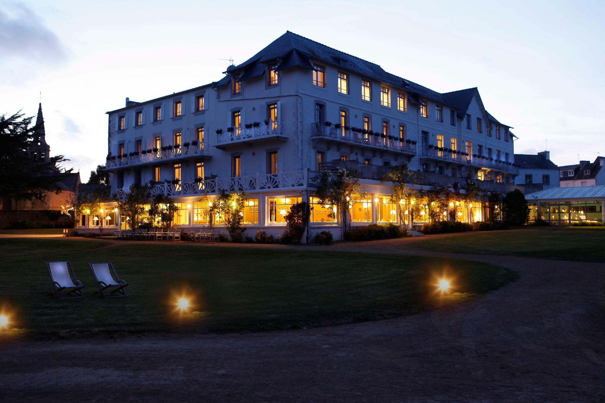 Le Grand Des Bains&spa - Bretagne Hotel 4*