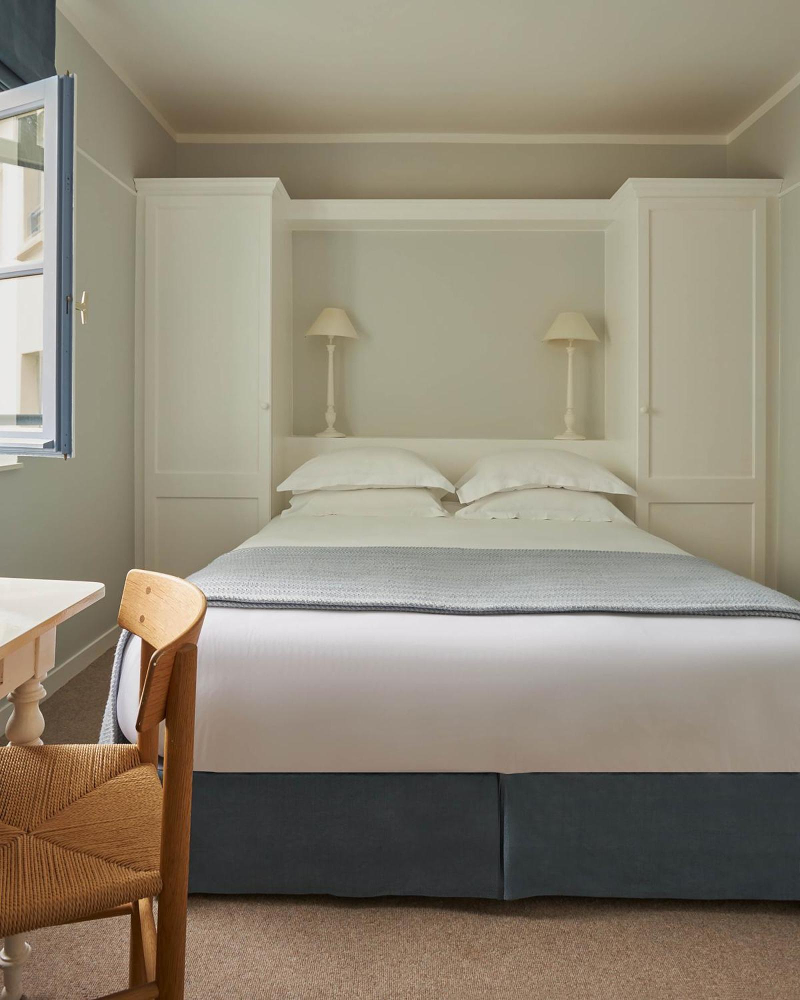 Le Grand Des Bains&spa - Bretagne Hotel