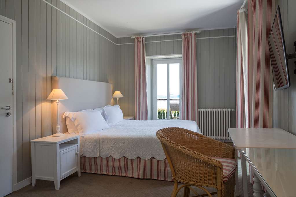 Le Grand Des Bains&spa - Bretagne Hotel